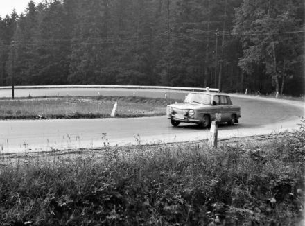 Stig Eklund i Rune Lundh – Renault 8.